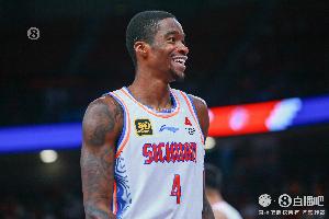 媒体人：上赛季四川男篮外援萨姆纳会成为多队寻求交易的对象