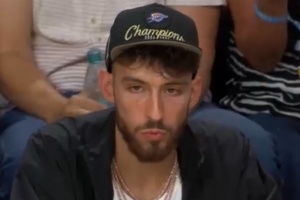 皇冠体育app-佩奇空砍44分惨遭绝杀！切特现场观战发推：